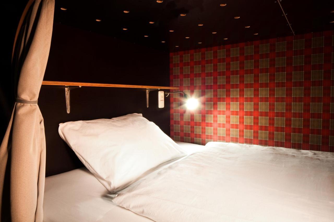 Single Bed in 6-Bed Dormitory Room